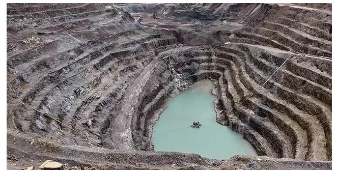 剛果（金）內(nèi)戰(zhàn)與出口禁令雙重沖擊，中國(guó)鈷酸鋰電池產(chǎn)業(yè)鏈面臨嚴(yán)峻挑戰(zhàn)